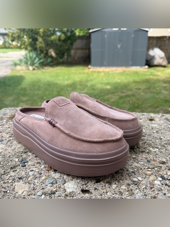 Hey Dude Shoes - Hey Dude women’s Austin lift mule slip on shoes